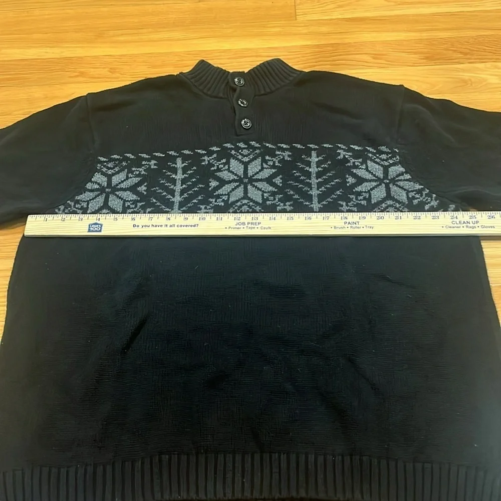 Chaps men’s quarter button pull over winter sweater size xlarge.